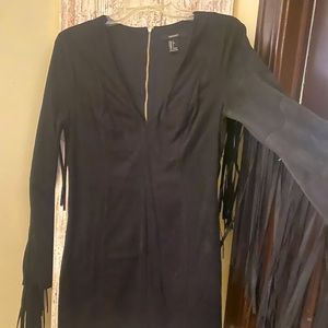 faux velvet long fringe sleeve dress black. Sizing is a L junior sized.